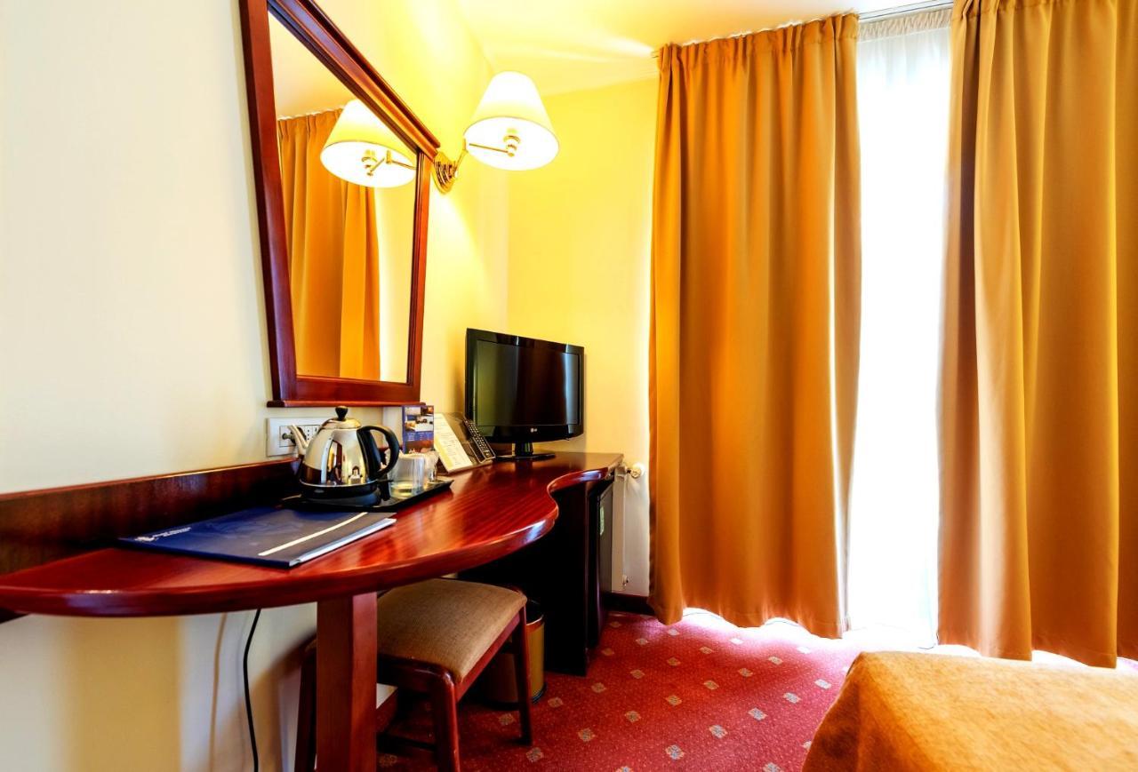 Hotel Minerva Bucureşti Exterior foto